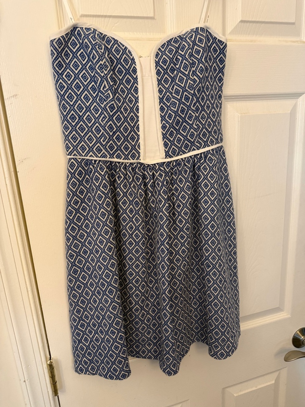 Ella Moss Blue and White Strapless Diamond-Print Dress